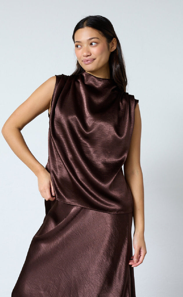 Sisters Point Top - Guto-SL1 - D. Chocolate