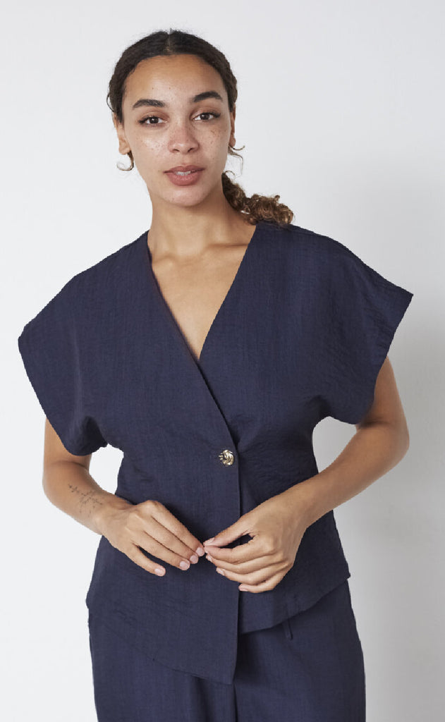 Sisters Point Vest - Gevela - Dark Blue