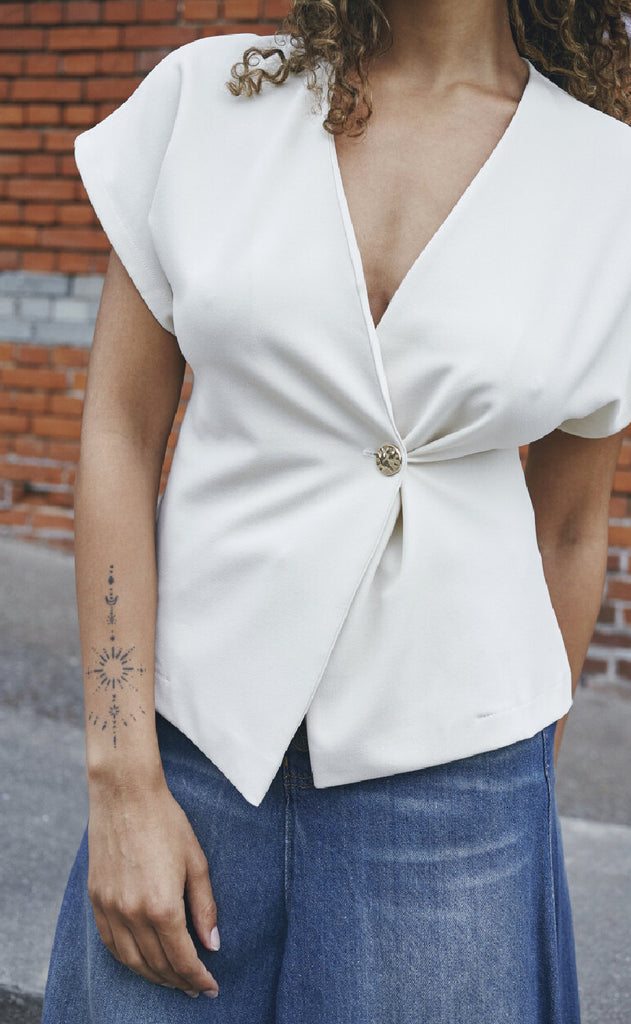 Sisters Point Vest - Gevela - Porcelain