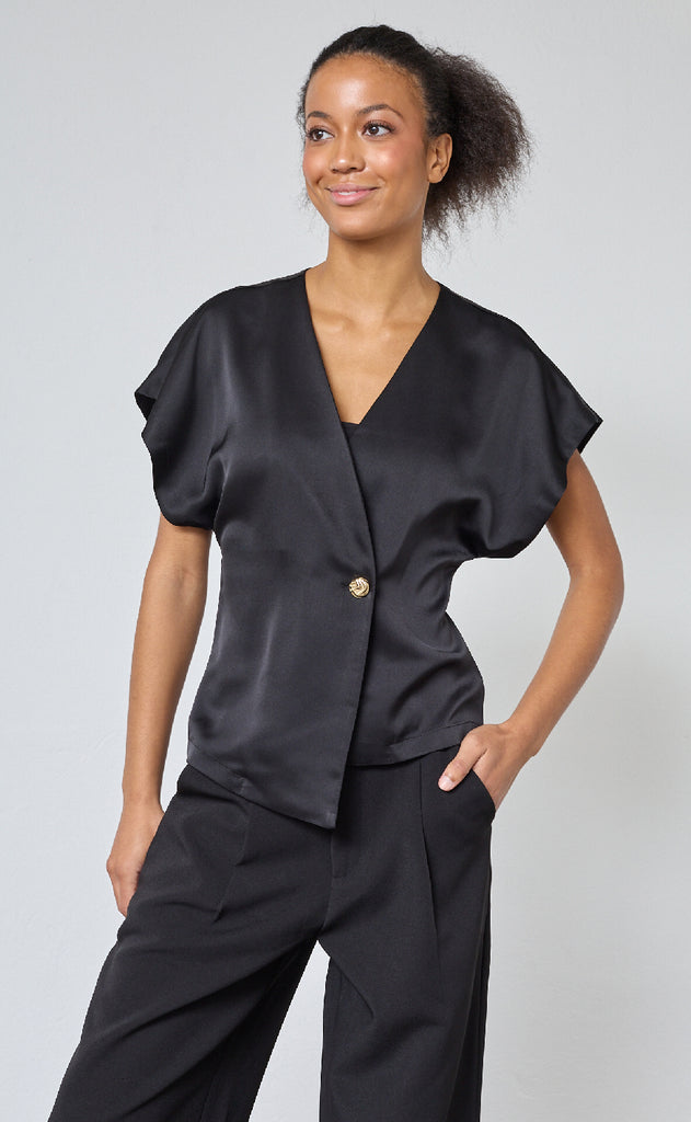 Sisters Point Vest - Gevela-VE5 - Black