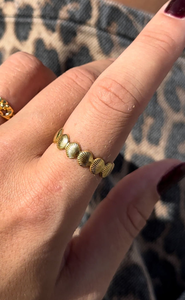 Smykkeli Copenhagen Ring - Shell - Golden