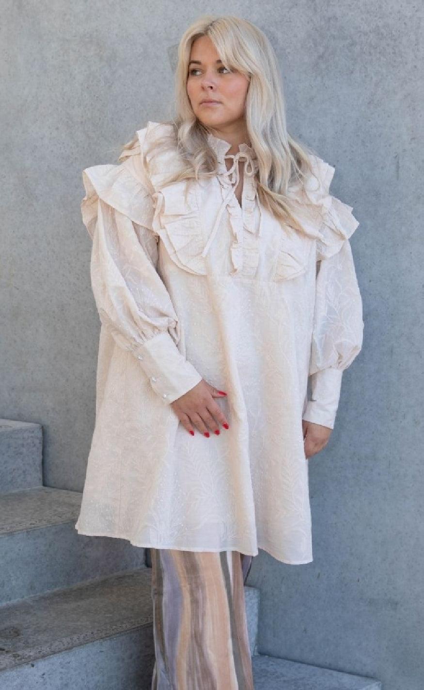 Stories From The Atelier Kjole - The Sound Dress - White