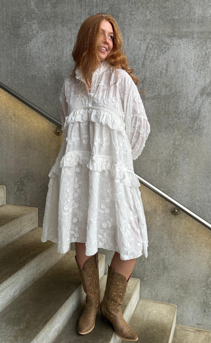 Stories From The Atelier Kjole - Your Heart - White