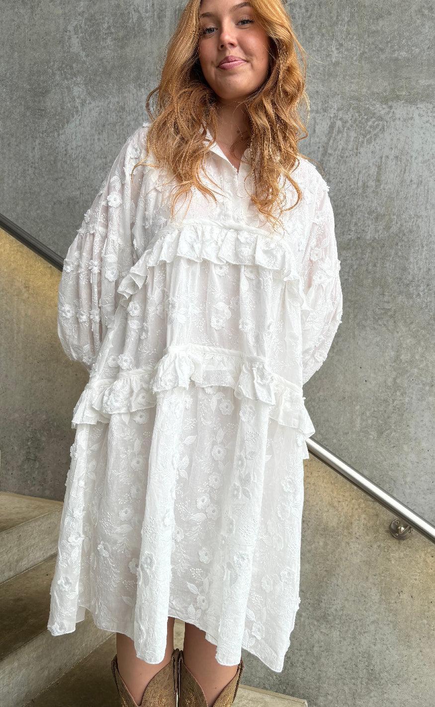 Stories From The Atelier Kjole - Your Heart - White