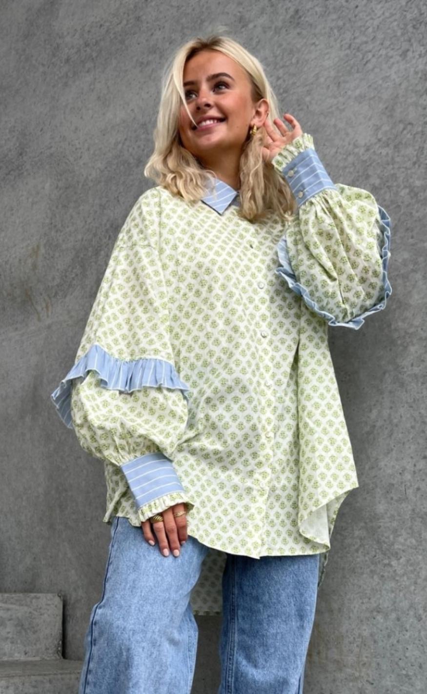 Stories From The Atelier Skjorte - The Camolille - Green