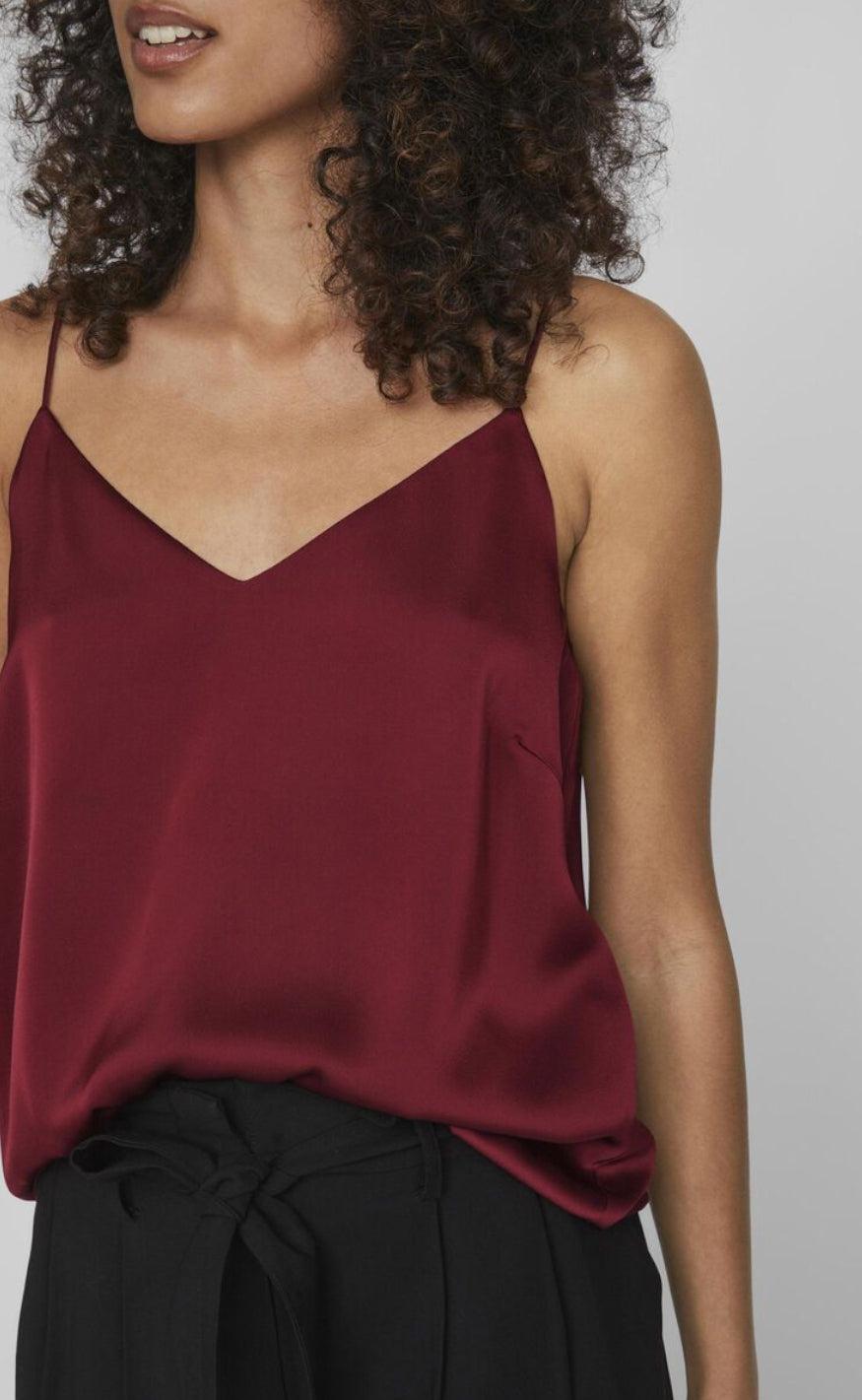 VILA Top - Enna - Beet Red