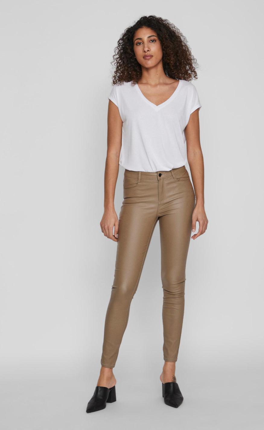 VILA Top - Modala - White