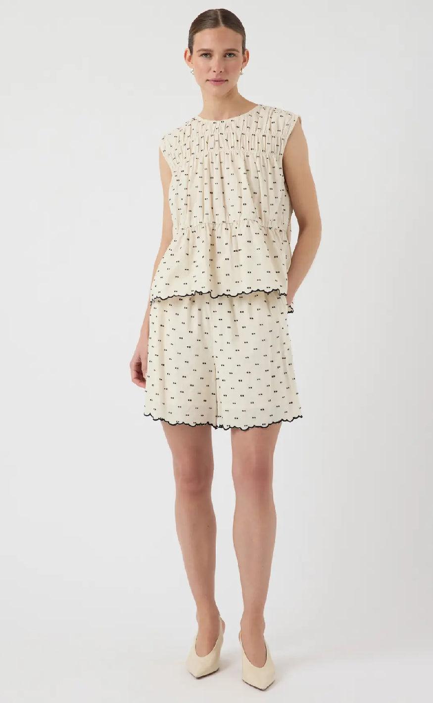 YAS Shorts - Dobby - Gardenia