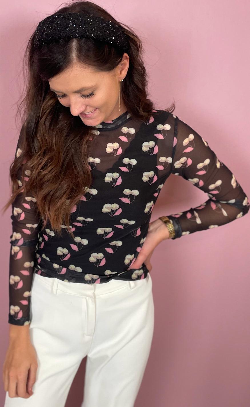 A-View Bluse - Silke Mesh - Black With Cherries