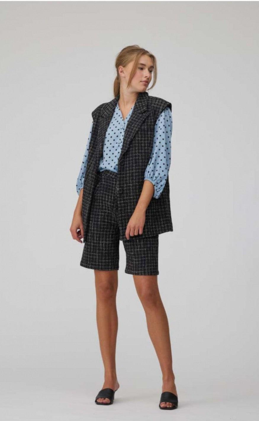 A-View Shorts - Anne Bermuda - Black