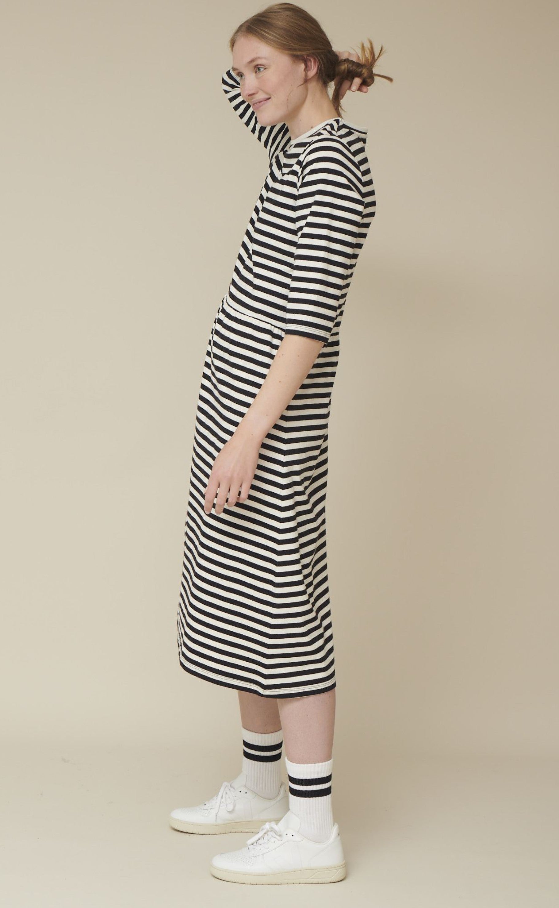 Basic Apparel Kjole - Elba - Black / Off White