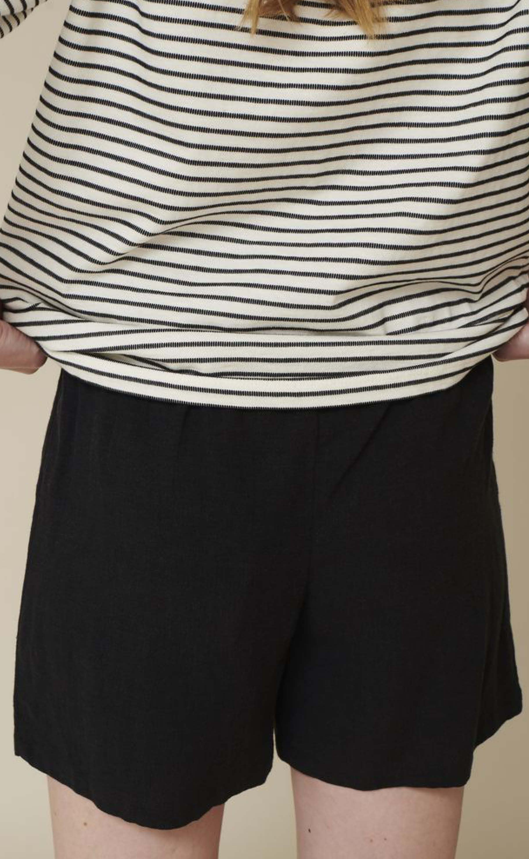 Basic Apparel Shorts - Trine - Black