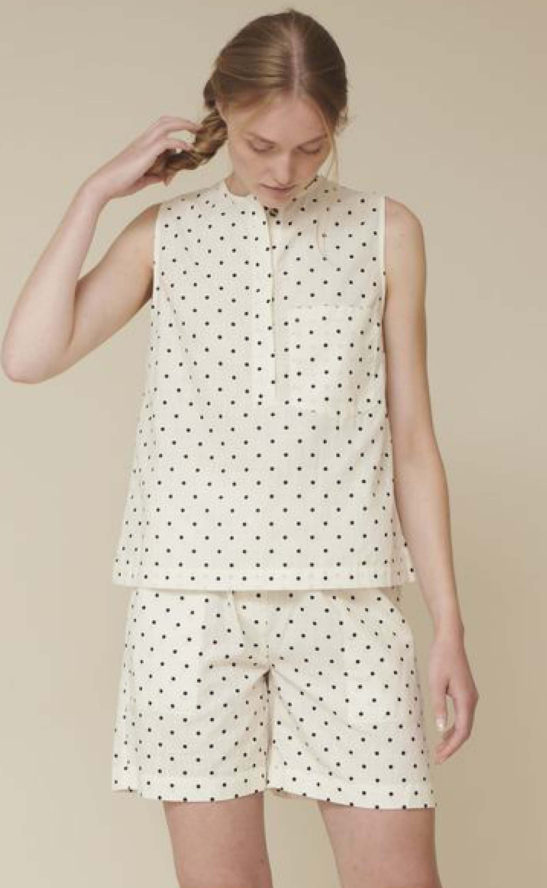 Basic Apparel Shorts - Vicki Dot - Off White/Black