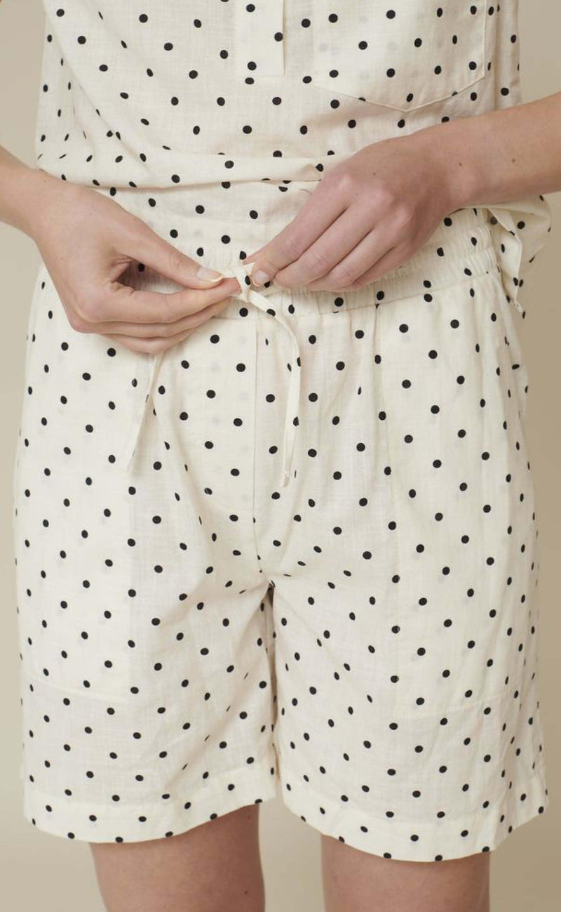 Basic Apparel Shorts - Vicki Dot - Off White/Black