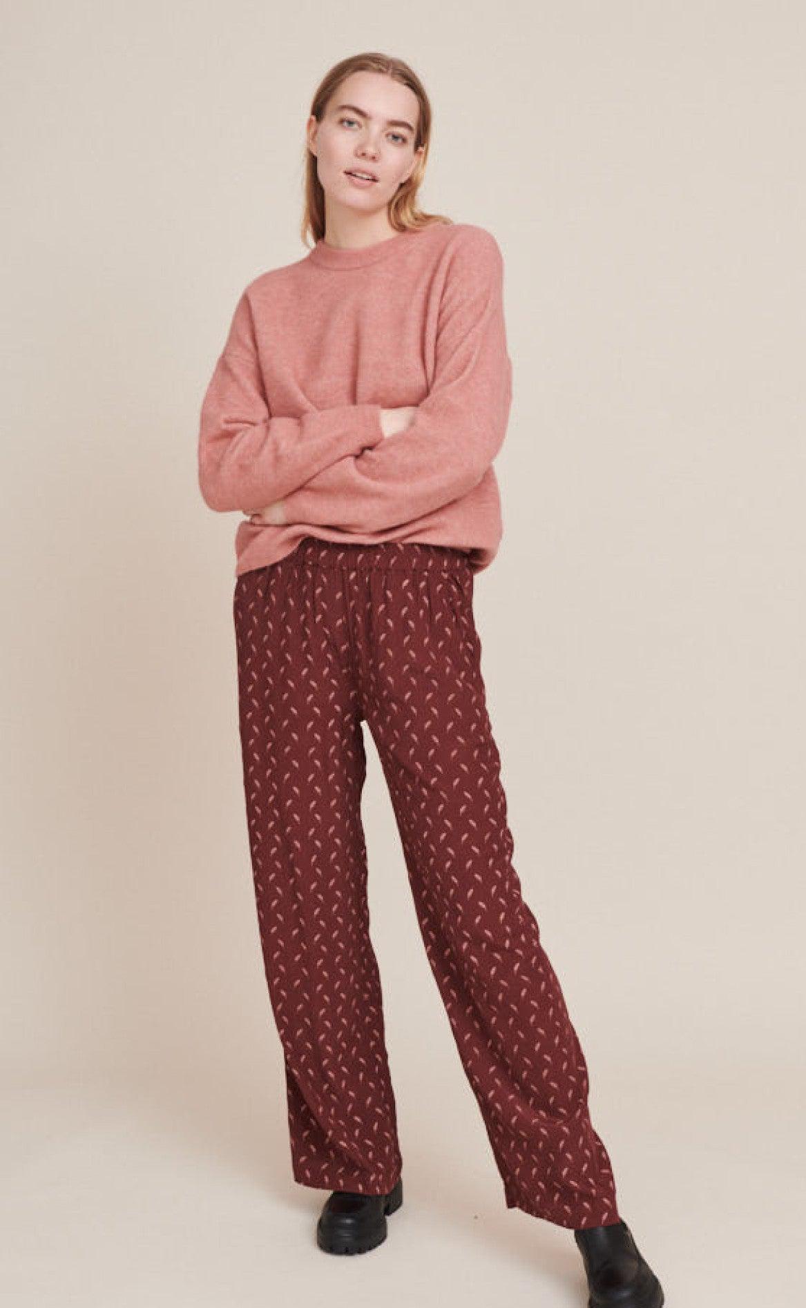 Basic Apparel Sweater - Claudine - Cameo