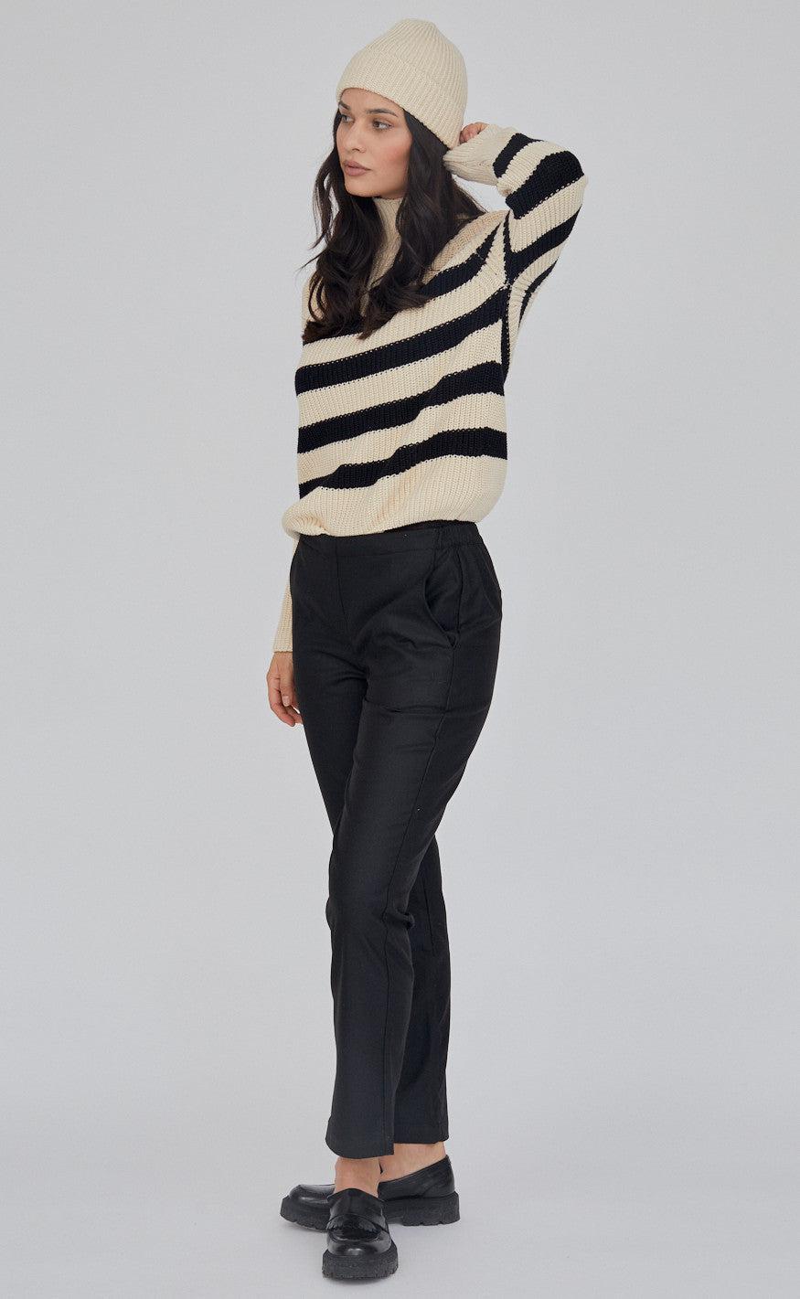 Basic Apparel Sweater - Sweety High Neck - Birch/Black