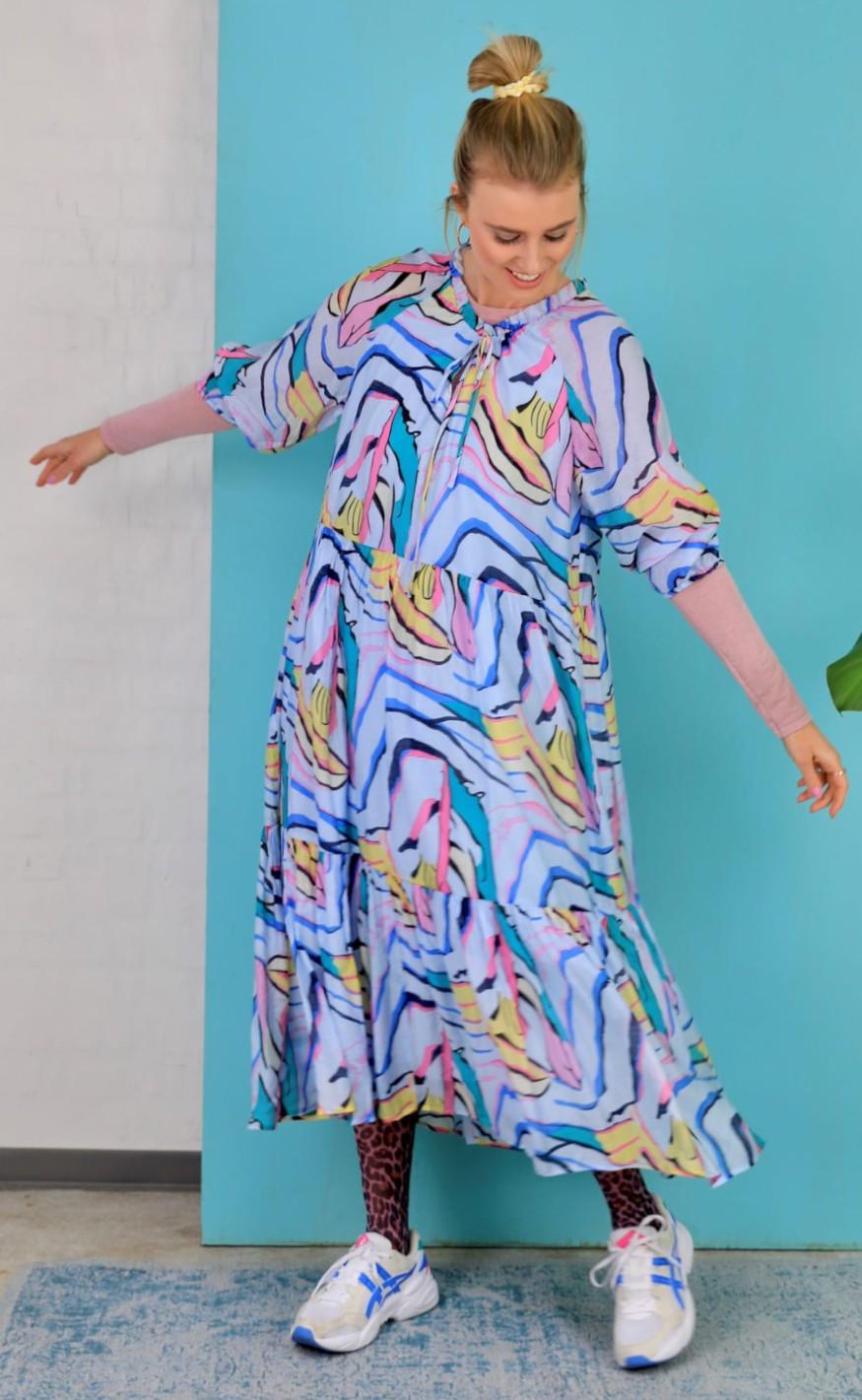 Black Colour Kjole - Abella Graphic Boho - Blue Graphic
