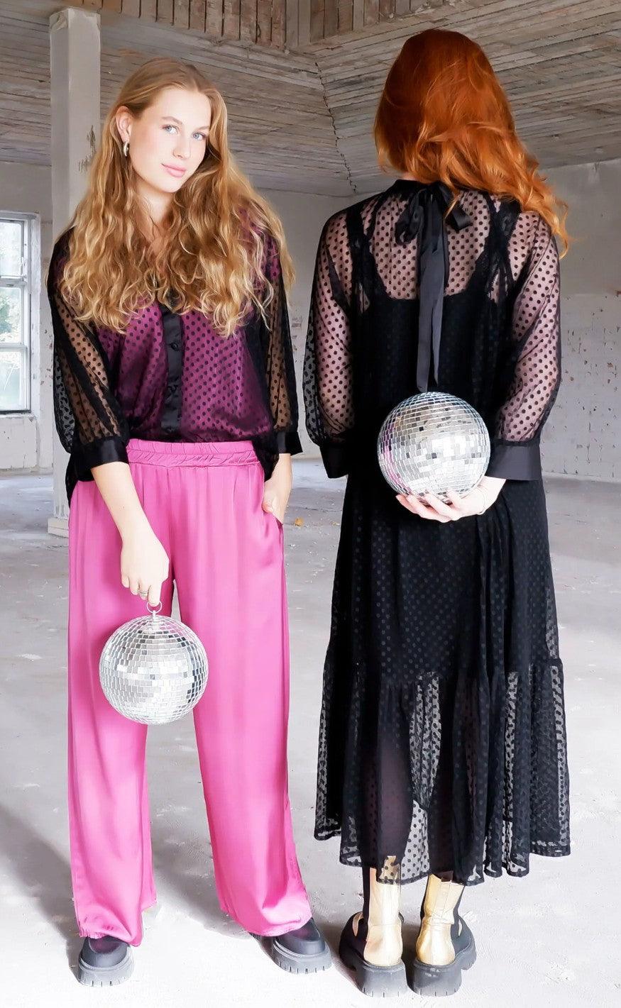 Black Colour Kjole - Dot Mesh - Black