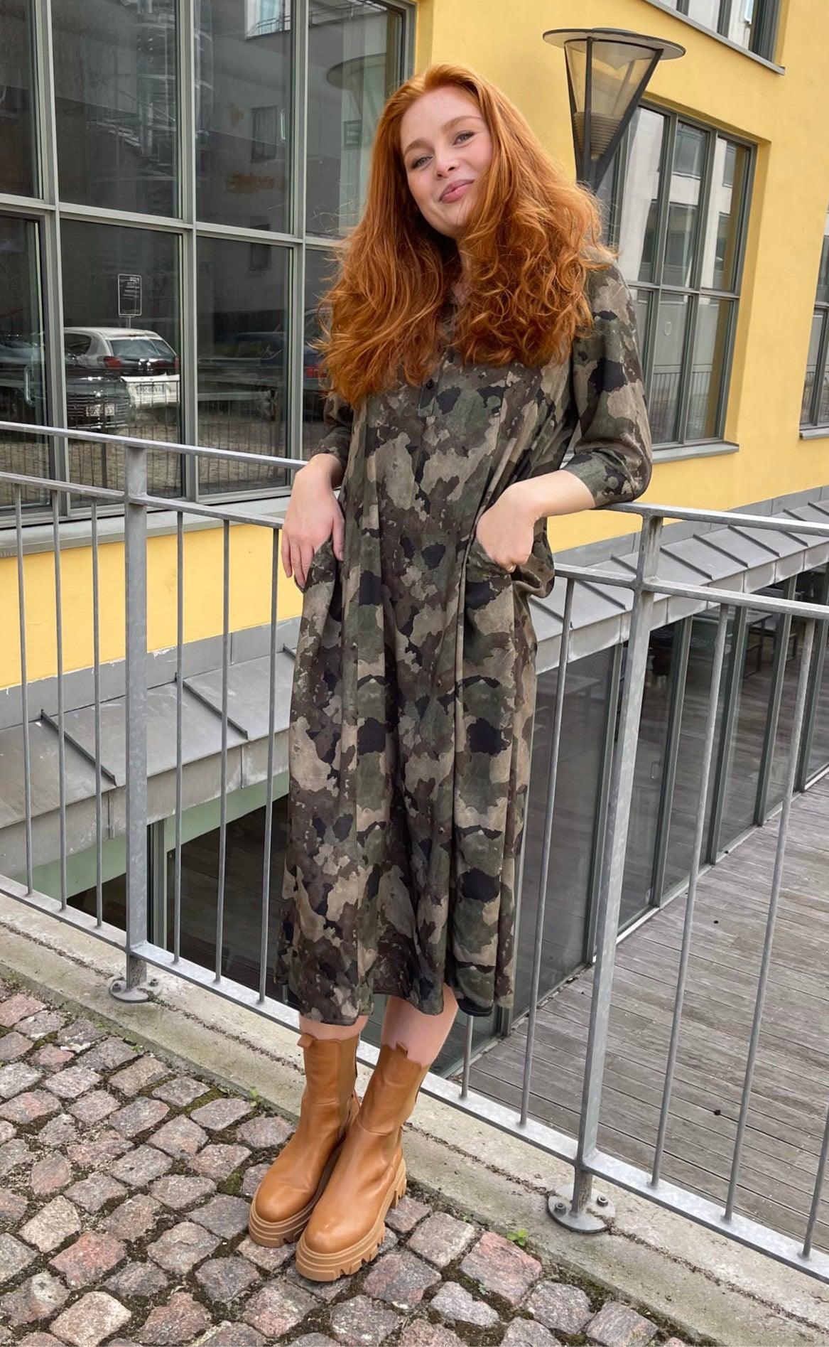 Black Colour Kjole - Kenna Shirt - Camouflage
