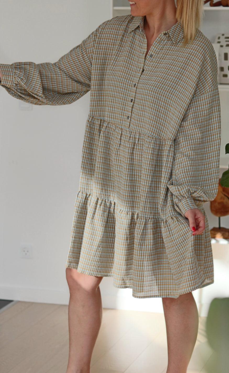 Black Colour Kjole - Raffaela Midi Check - Mint