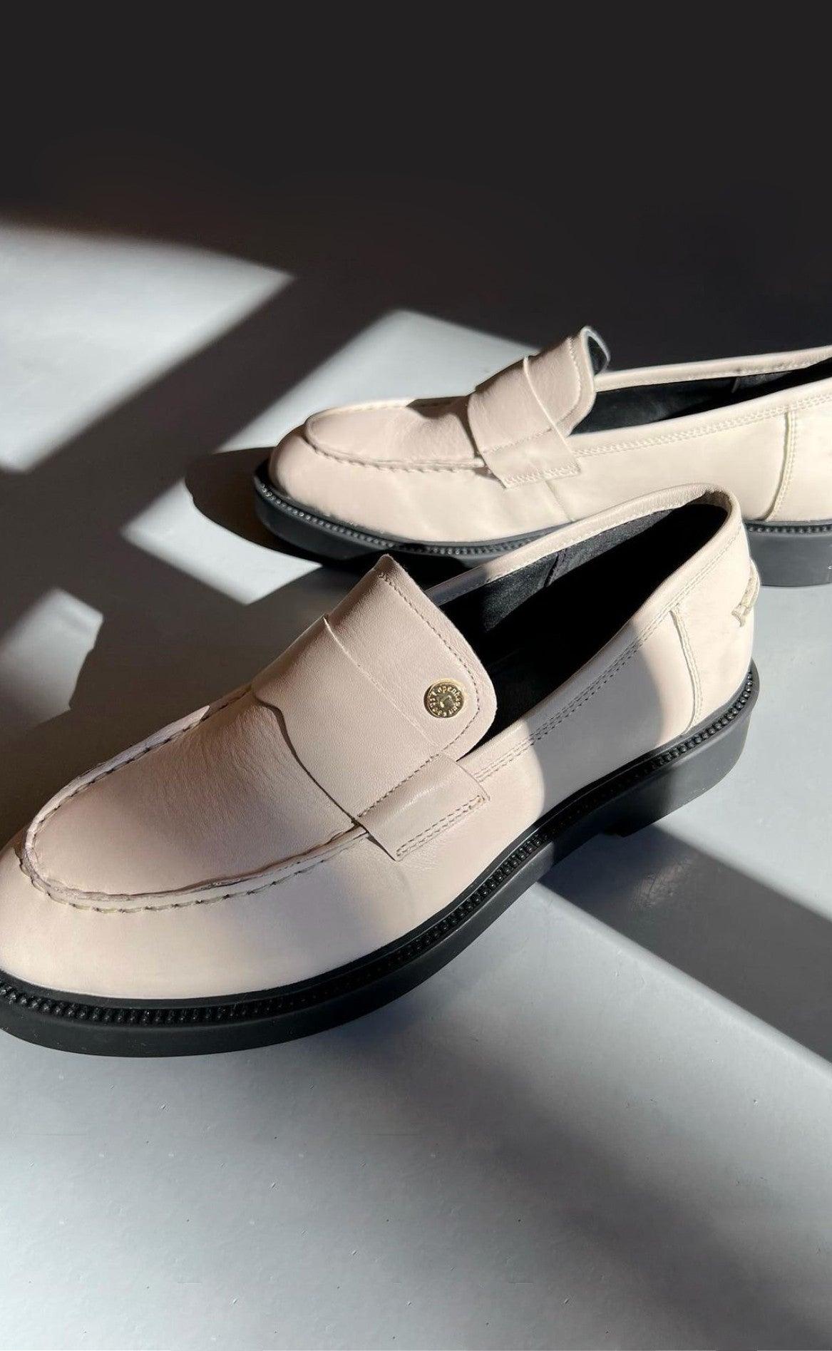Copenhagen Shoes Loafers - Flavia - Beige