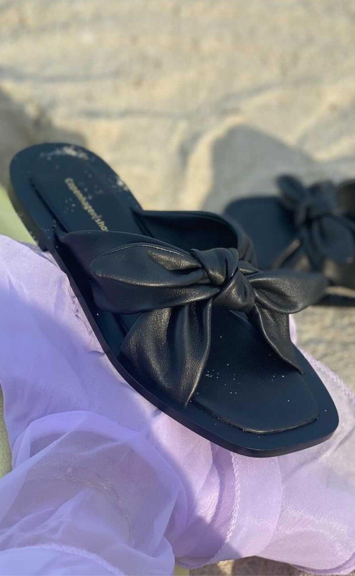 Copenhagen Shoes Sandal - Millions In Black Leather - Black