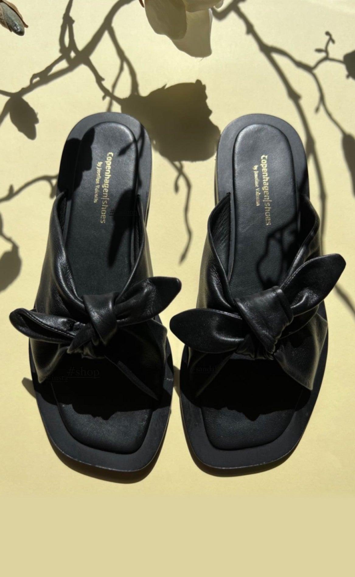 Copenhagen Shoes Sandal - Millions In Black Leather - Black