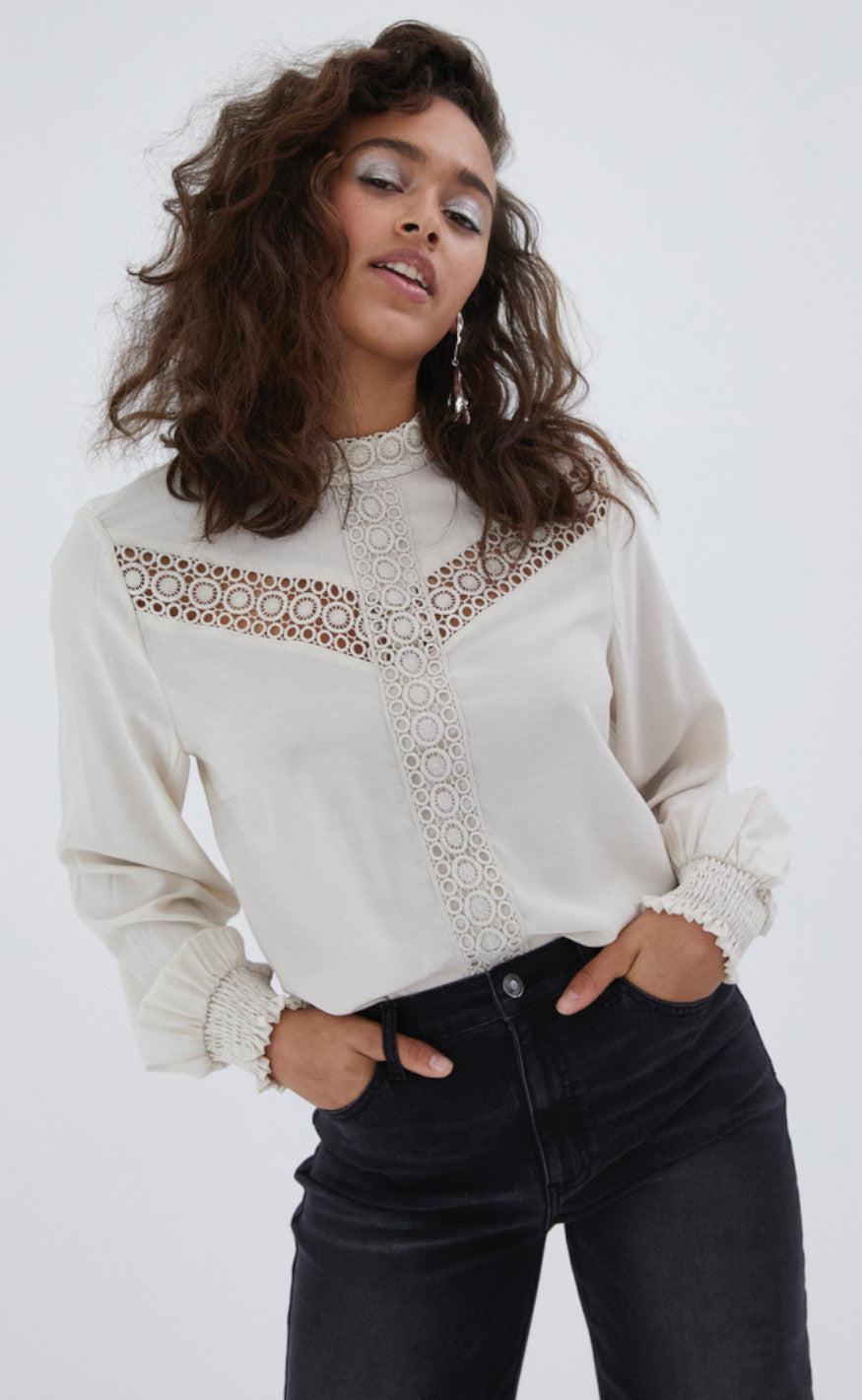 Freequent Bluse - Sweetly - Off White