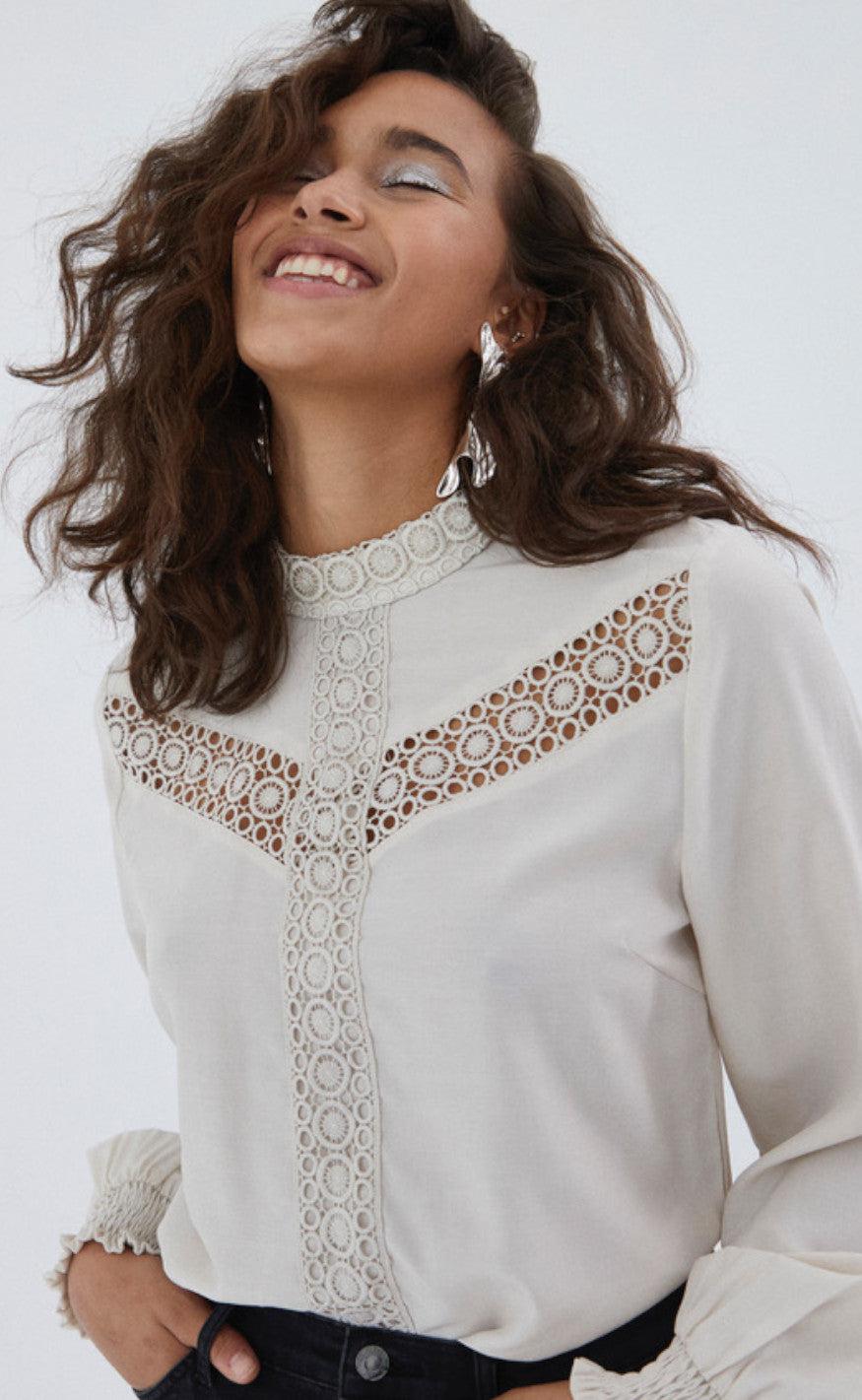 Freequent Bluse - Sweetly - Off White