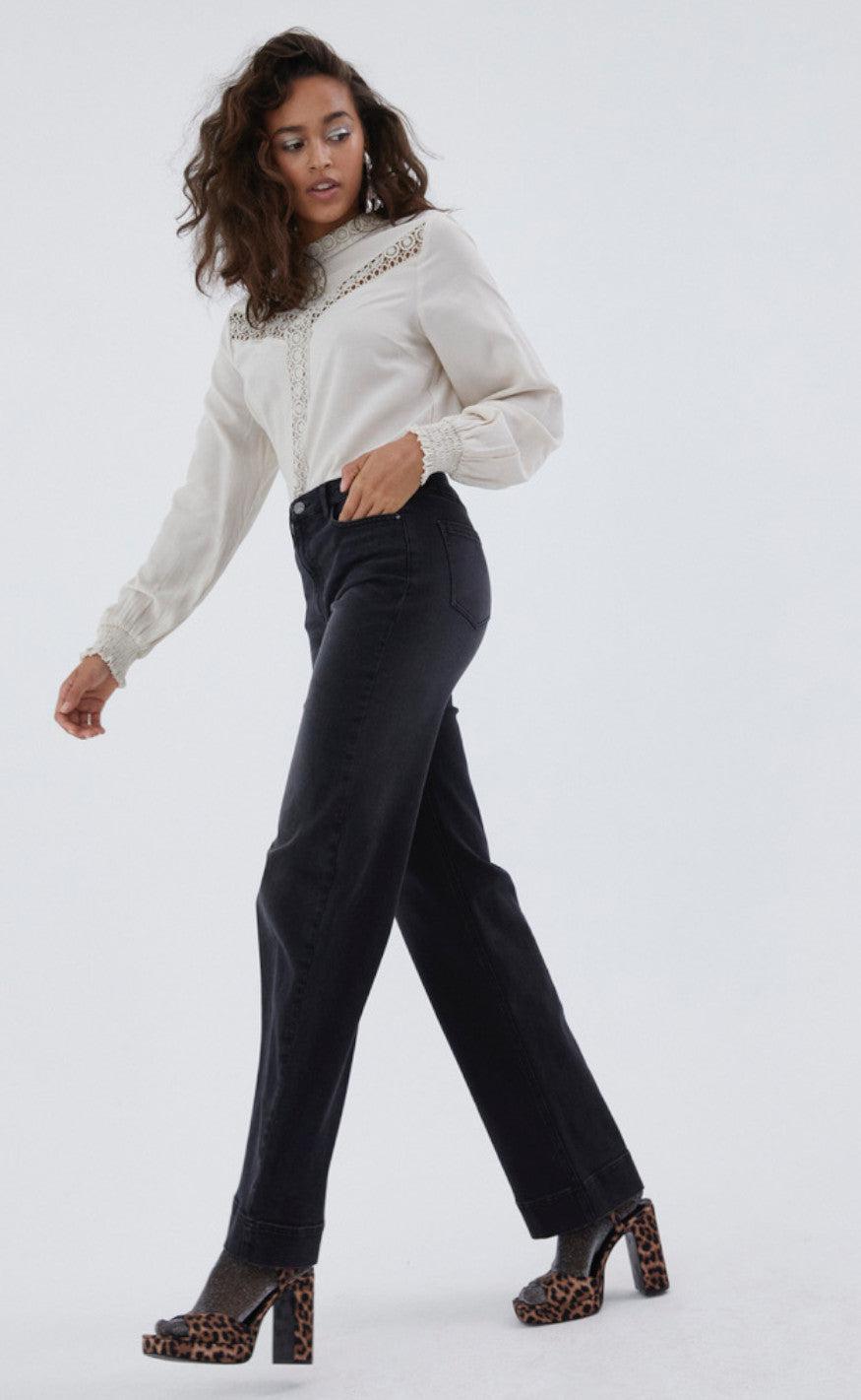 Freequent Bluse - Sweetly - Off White