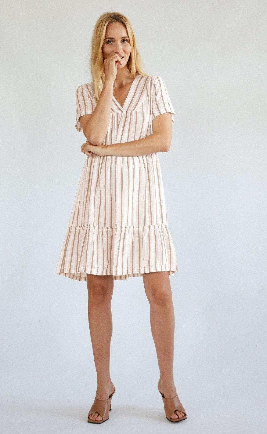 Freequent Kjole - Dea Stripe - Beige Sand As Cut
