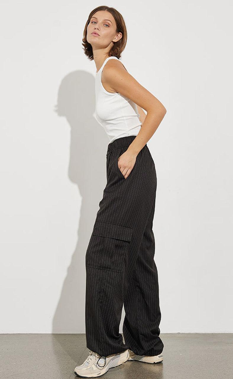 Global Funk Bukser - Lana-G Levilla - Navy Pinstripe