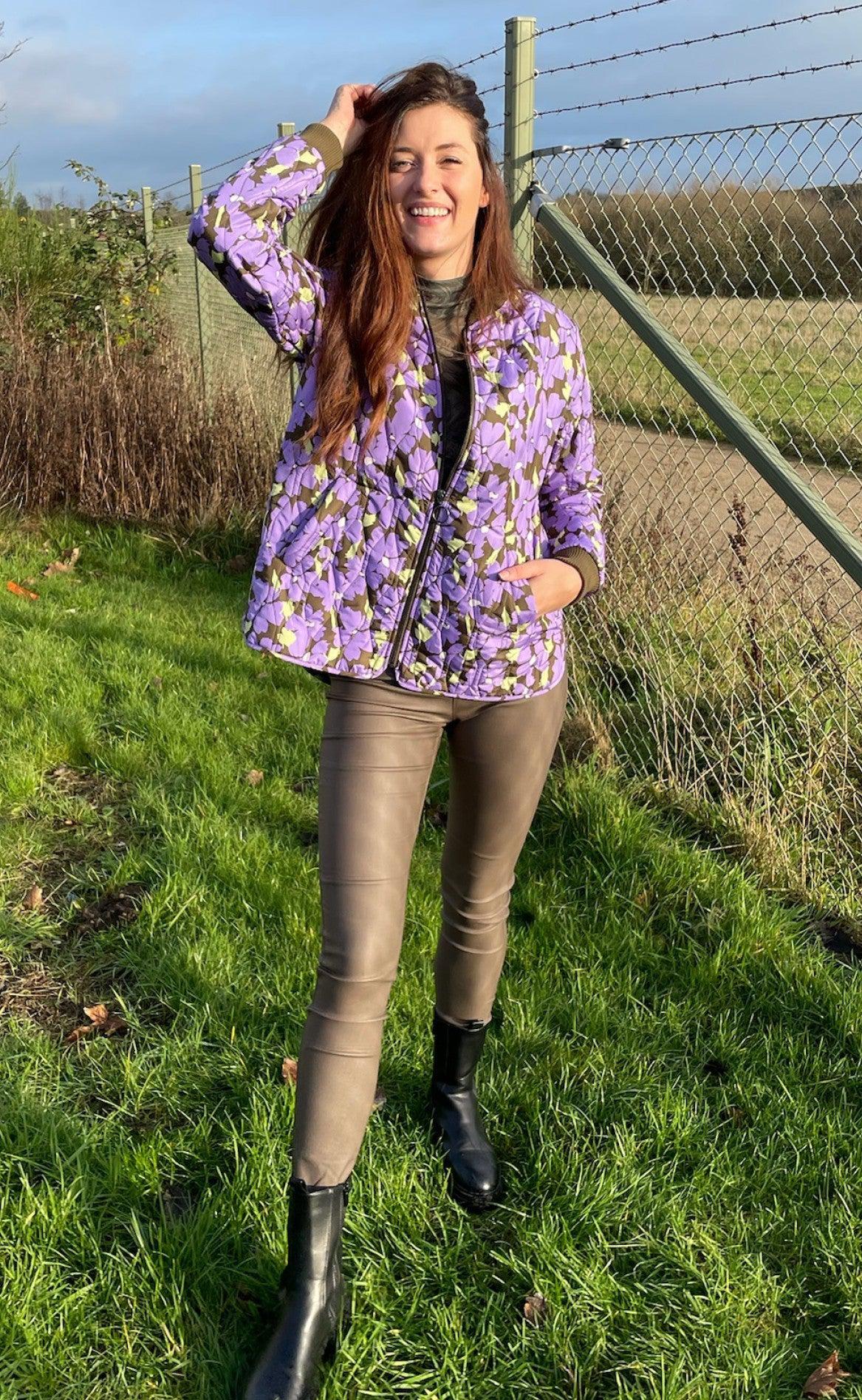 Global Funk Jakke - Rheanna - Purple Blossom Print