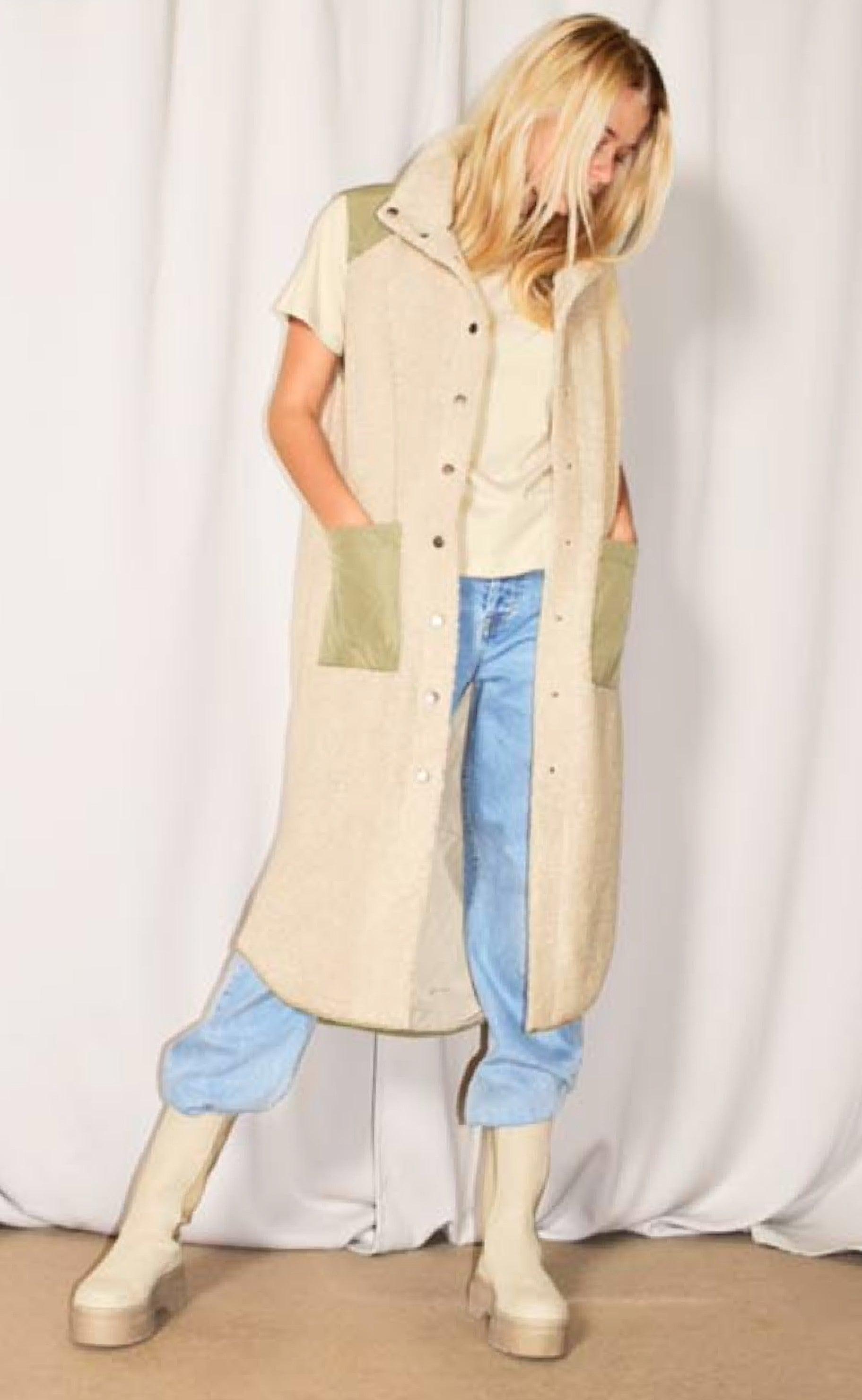 Global Funk Vest - Raima Teddy - Khaki Sugar Mix