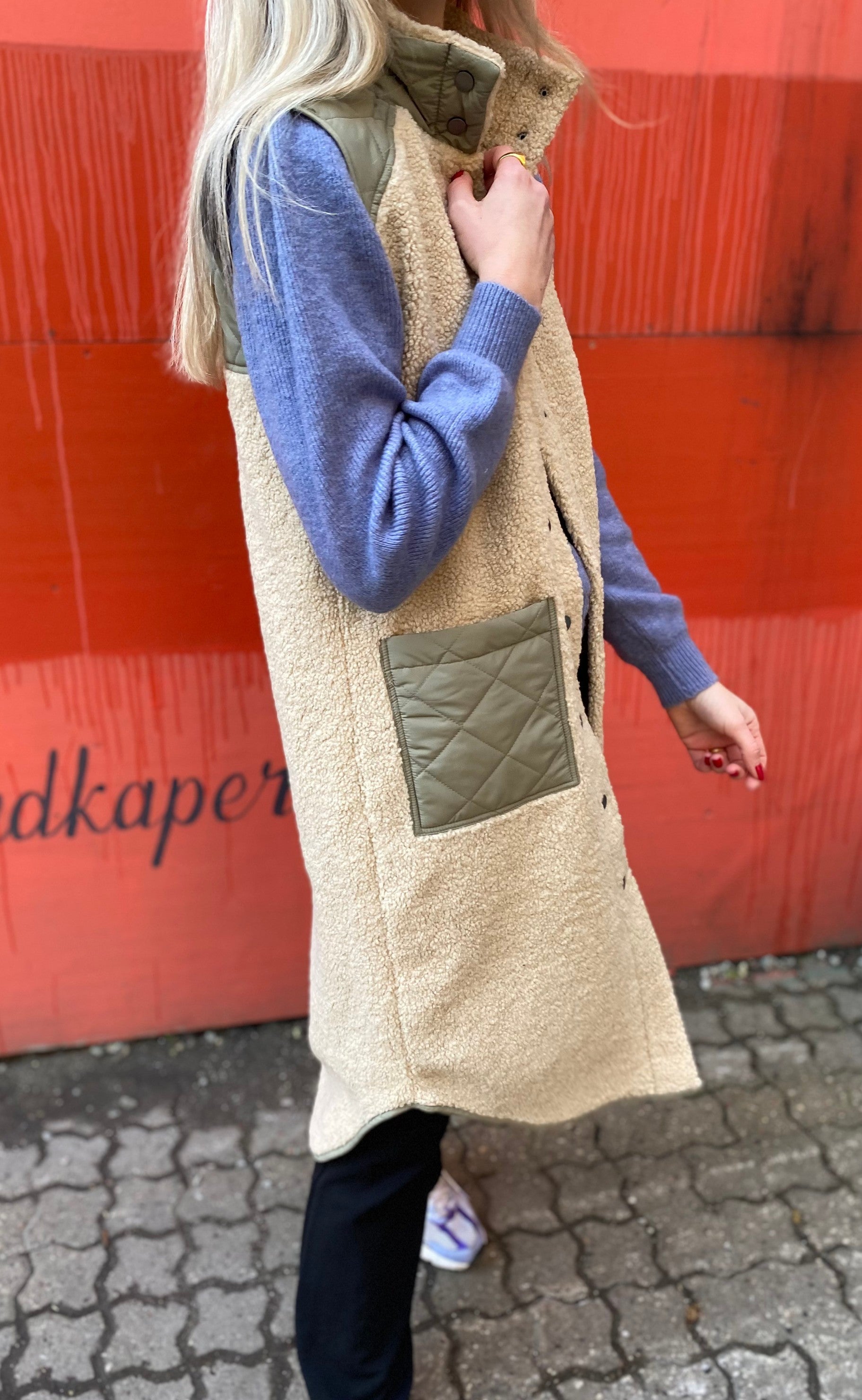 Global Funk Vest - Raima Teddy - Khaki Sugar Mix