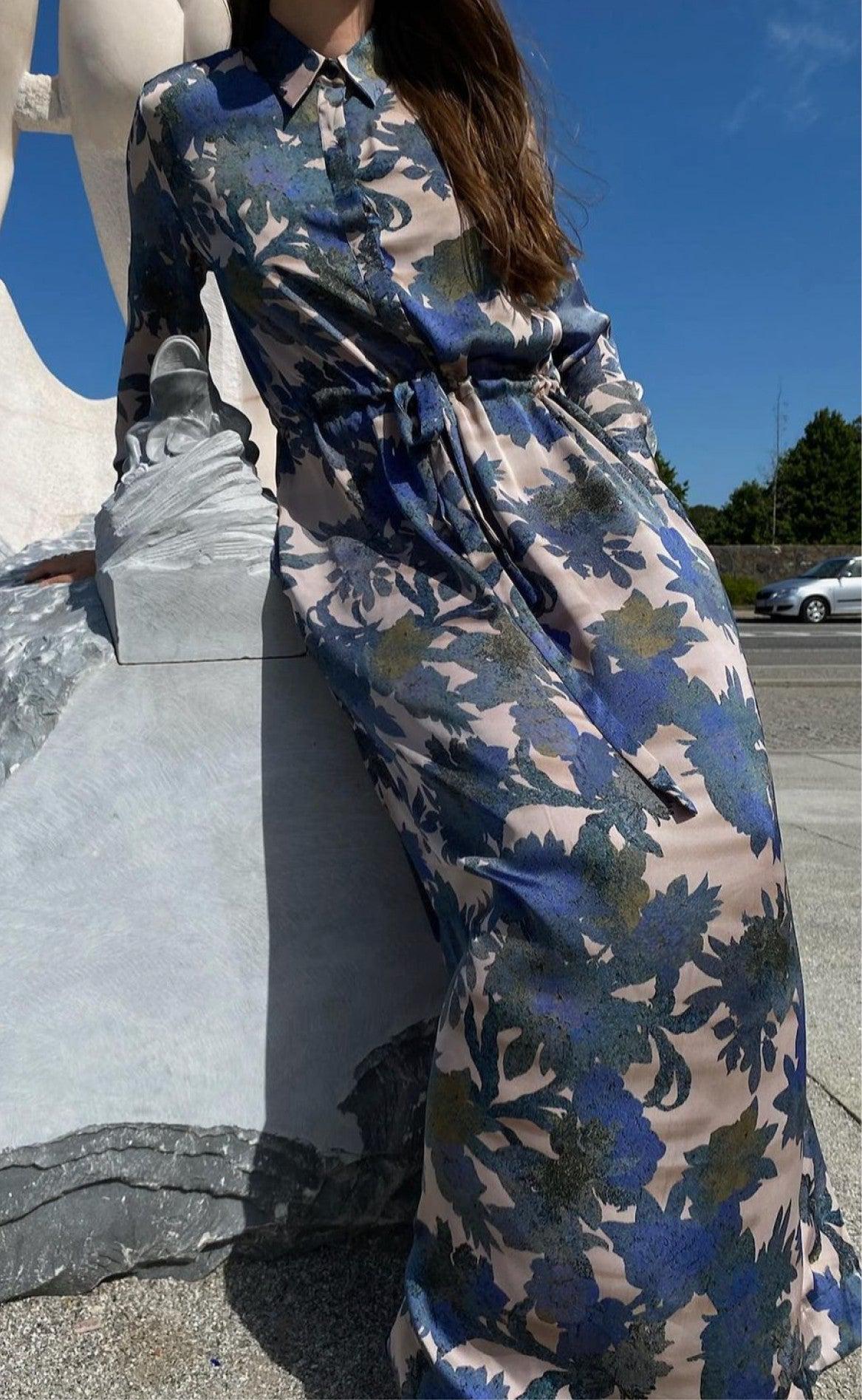 Karmamia Copenhagen Kjole - Nakita - Indigo Flower