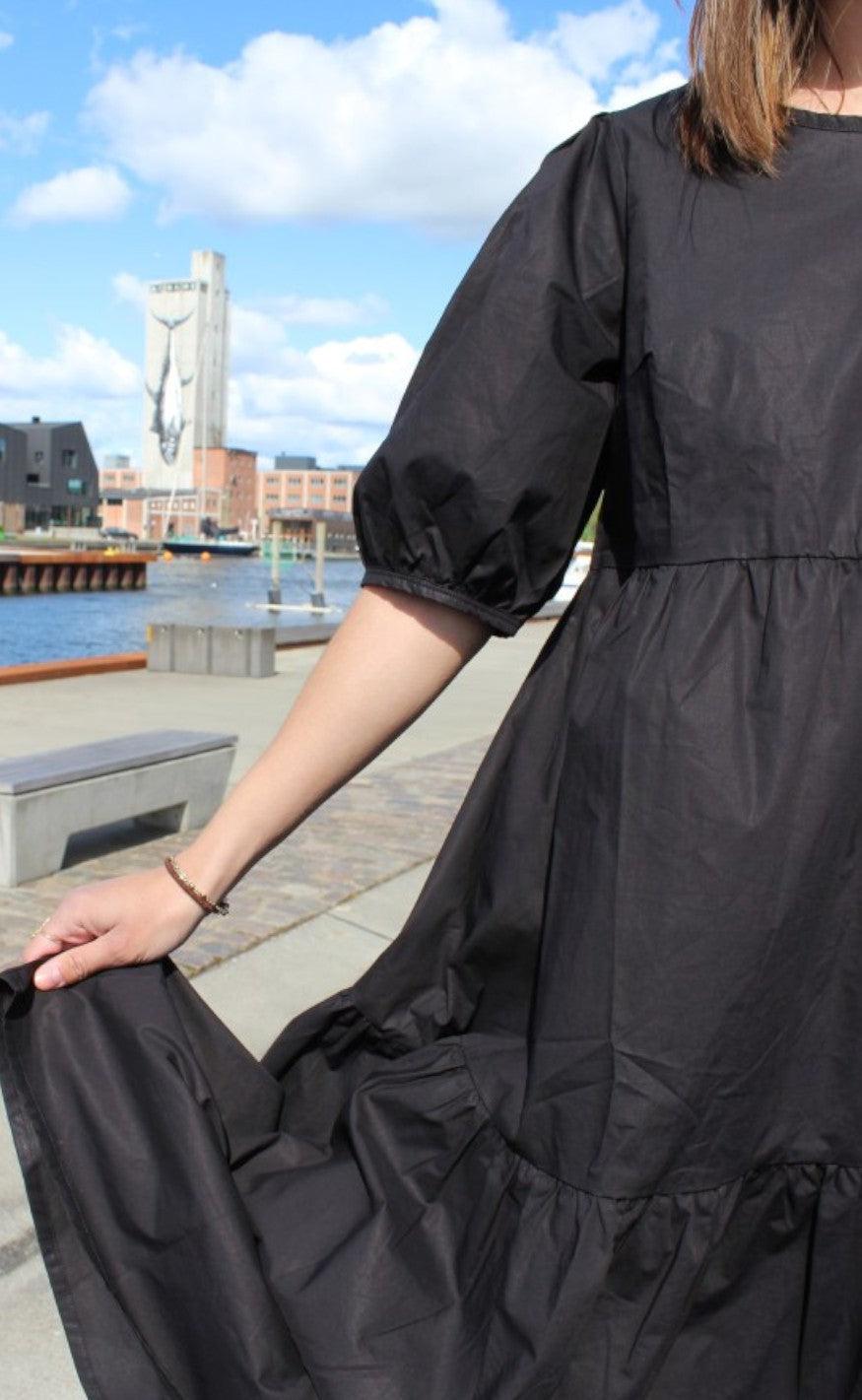 Liberte Kjole - Vallie - Black