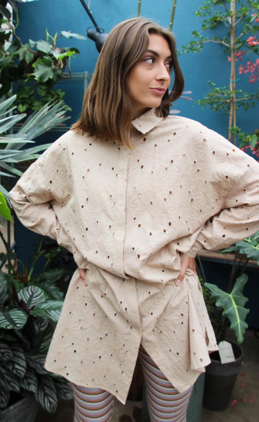 Liberte Skjorte - Susan - Sand Broidery Anglaise