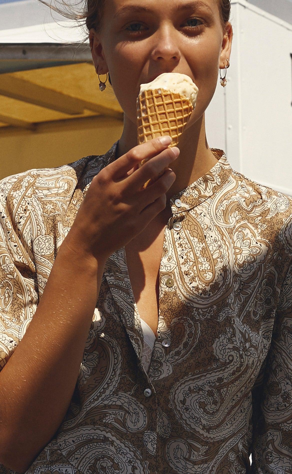 Love & Divine Bluse - Love628-2 - Sand/Paisley