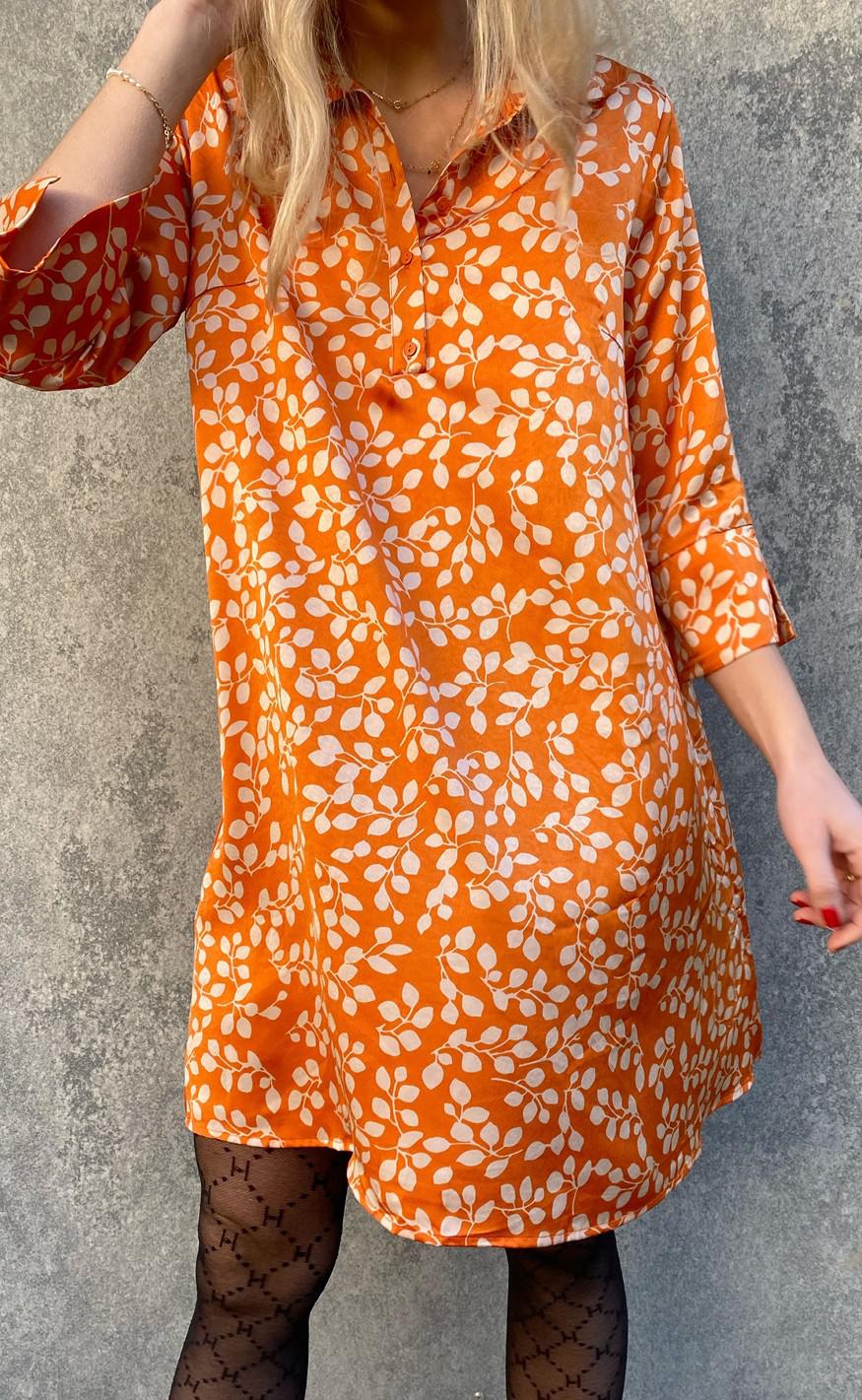 Love & Divine Kjole - Love441-19 - Apricot Flower