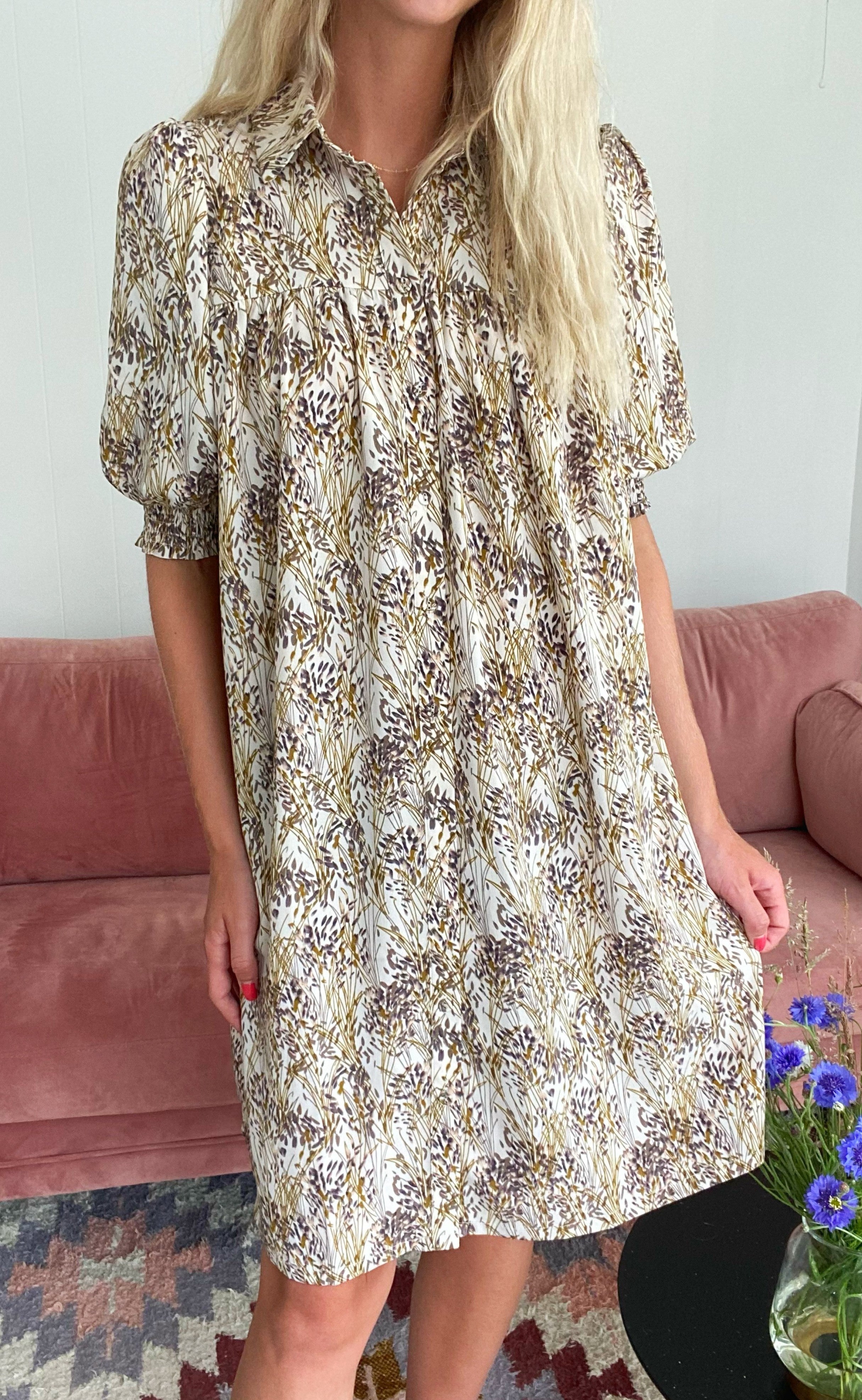 Love & Divine Kjole - Love650-1 - Leaf Print