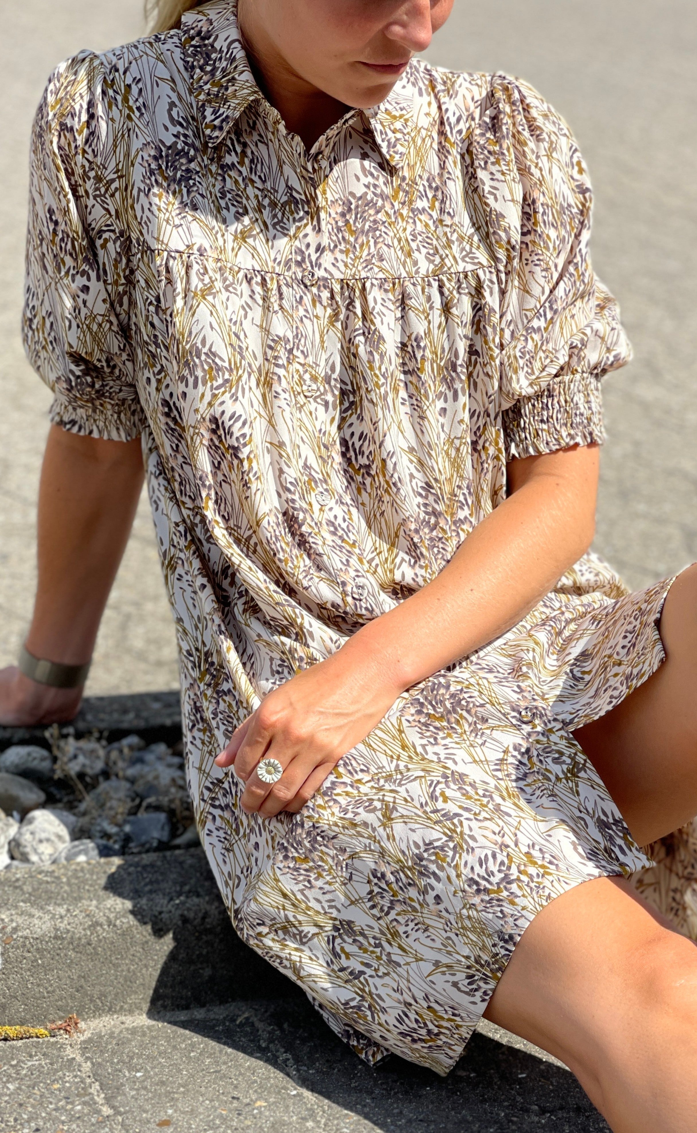 Love & Divine Kjole - Love650-1 - Leaf Print
