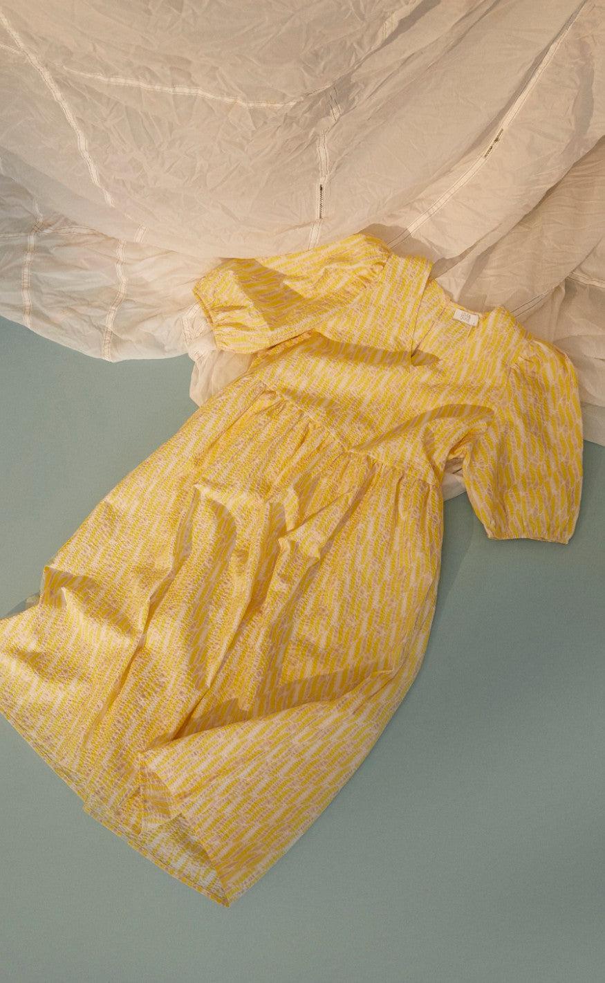 Love & Divine Kjole - Love798 - Retro Yellow