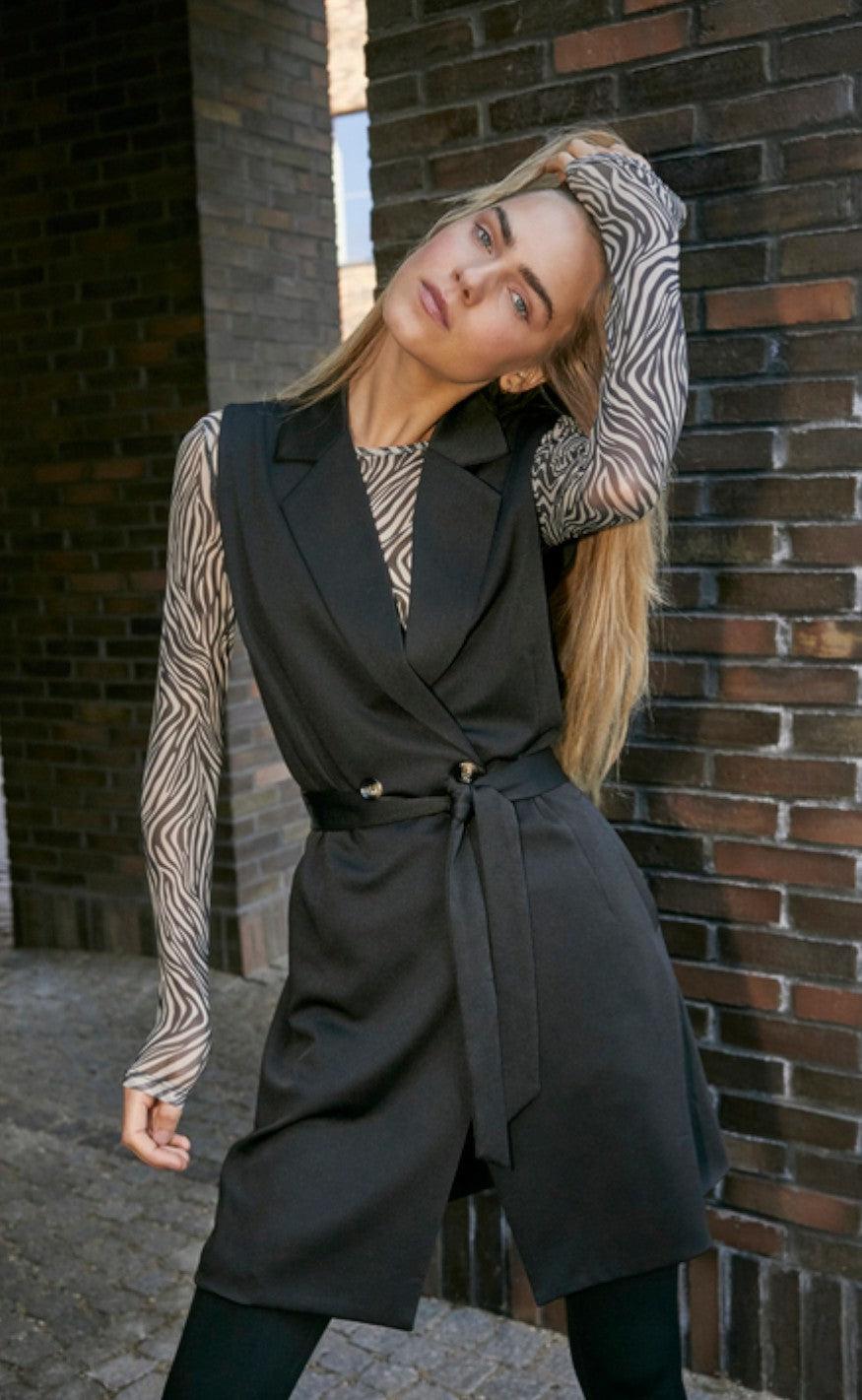 Love & Divine Vest - Love740 - Black