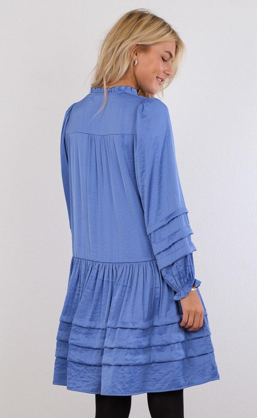 Neo Noir Kjole - Aya Satin - Blue
