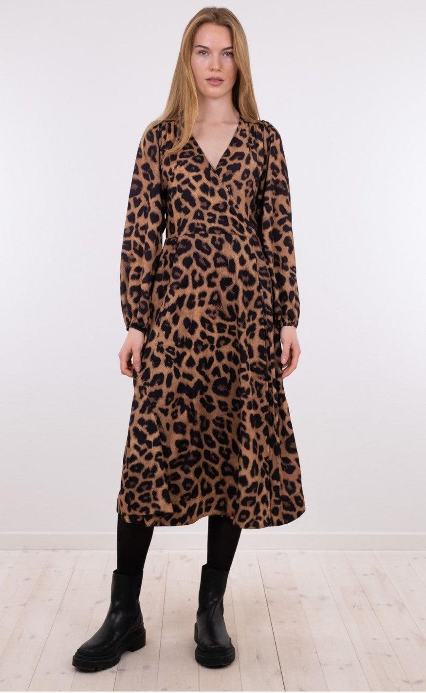 Neo Noir Kjole - Hannah Leo - Leopard