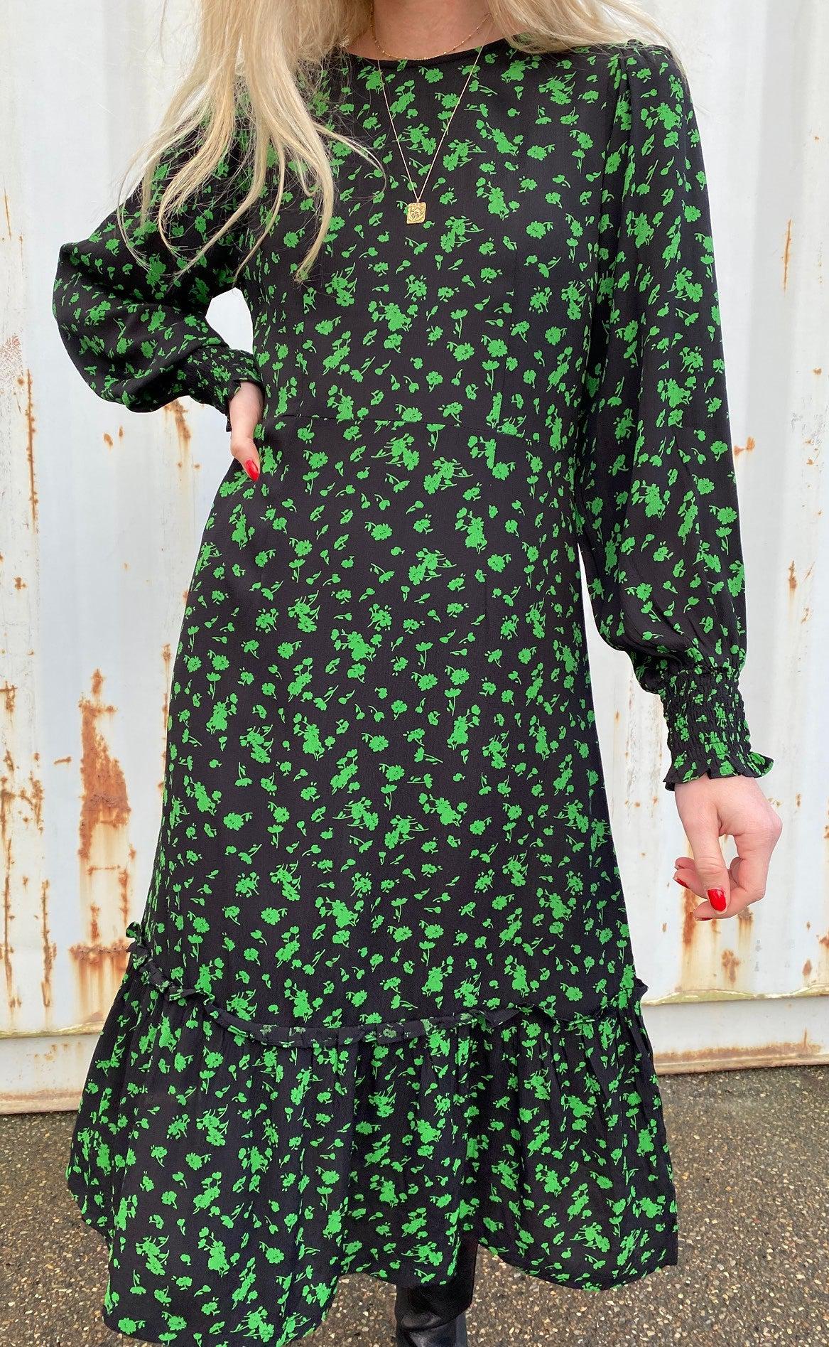Neo Noir Kjole - Vika Shade - Green Flower