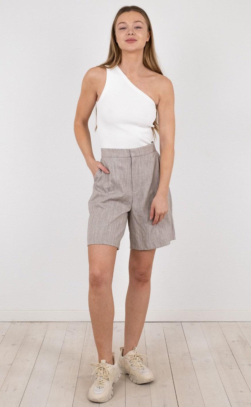 Neo Noir Top - Clementine Knitted - White