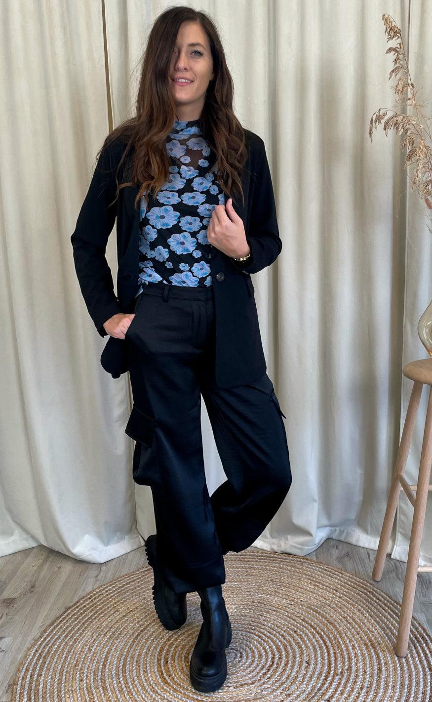 Noella Bluse - Eya Mesh - Black/Blue Flower