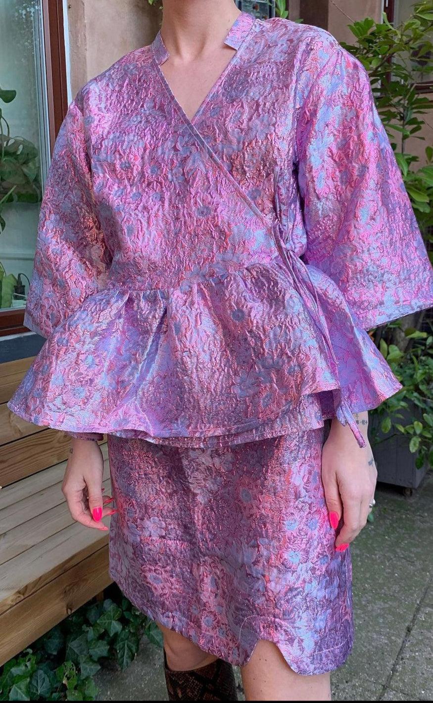 Noella Bluse - Neva Wrap - Lilac Jacquard